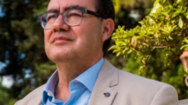 Augusto Cury lança candidatura ao centro pelo partido Avante