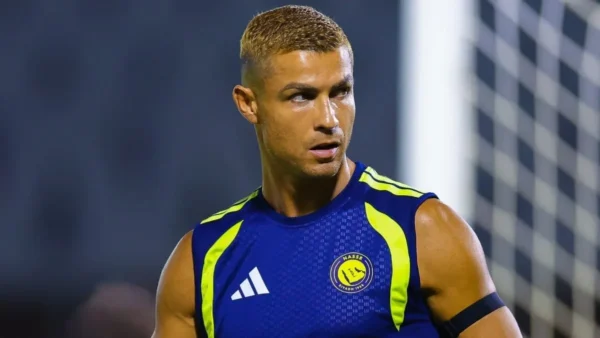 Al-Nassr goleia Al-Riyadh e CR7 alcança 977 gols no campeonato