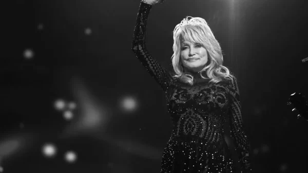Dolly Parton morreu aos 80 após câncer; entenda a causa real