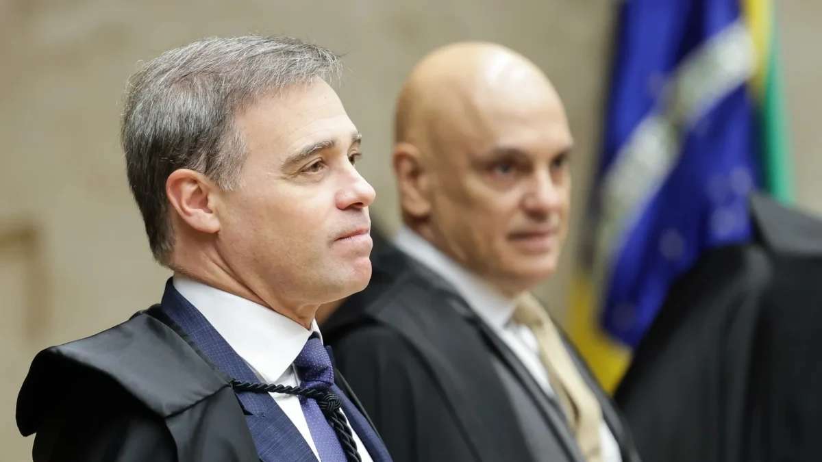 Moraes diz que sistema eleitoral ‘faliu’ e exige voto distrital