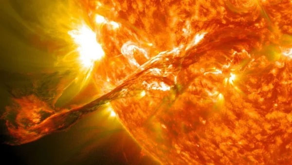 Tempestade solar perigosa atinge a Terra hoje: o que esperar
