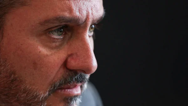 Flávio Dino reintegra chefes da PF e desafia André Mendonça hoje