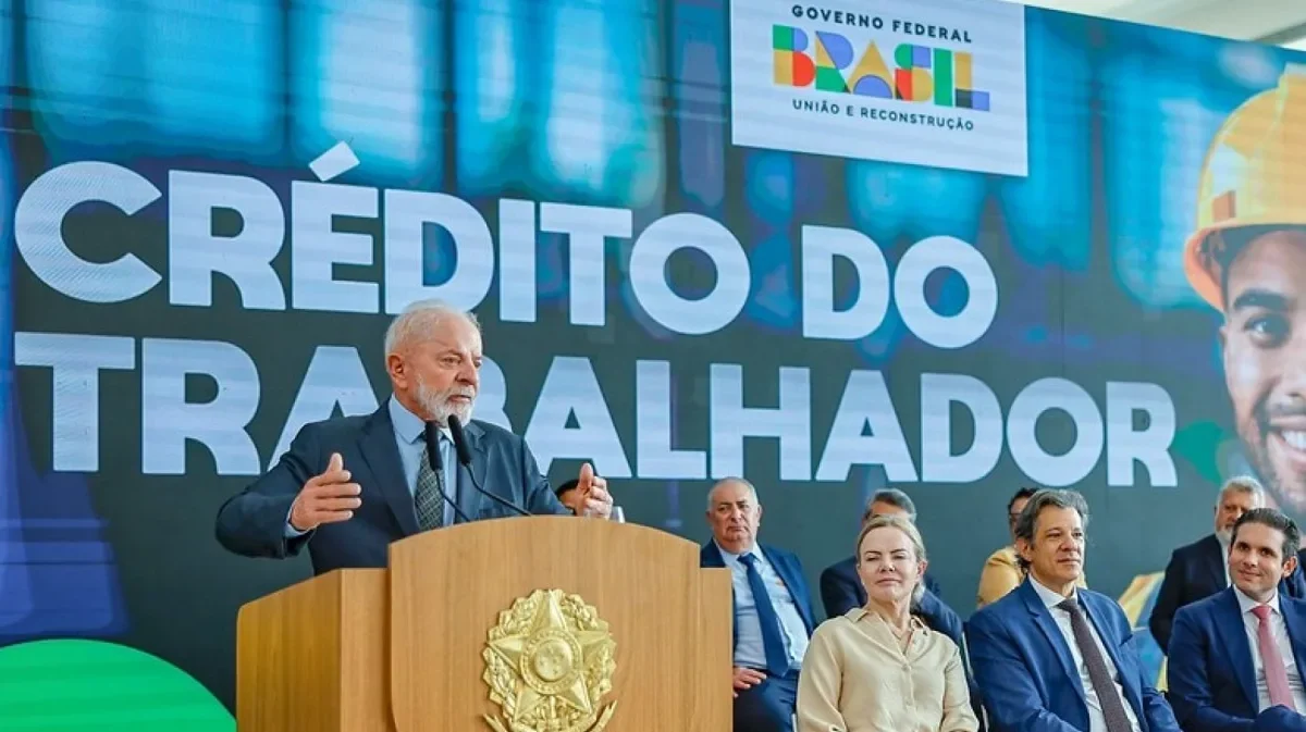Cartão de crédito com limite sobe 63% e aperta bolso hoje