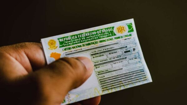 CNH digital vencida ganha prorrogação até 9 de dezembro de 2026