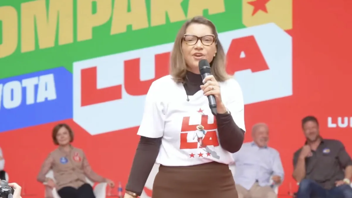 Lula em Curitiba: Janja é vaiada e promete vitória no voto