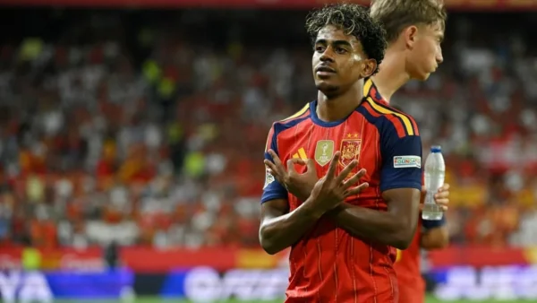 Espanha goleia Croácia por 4 a 1 e dispara na Liga das Nações