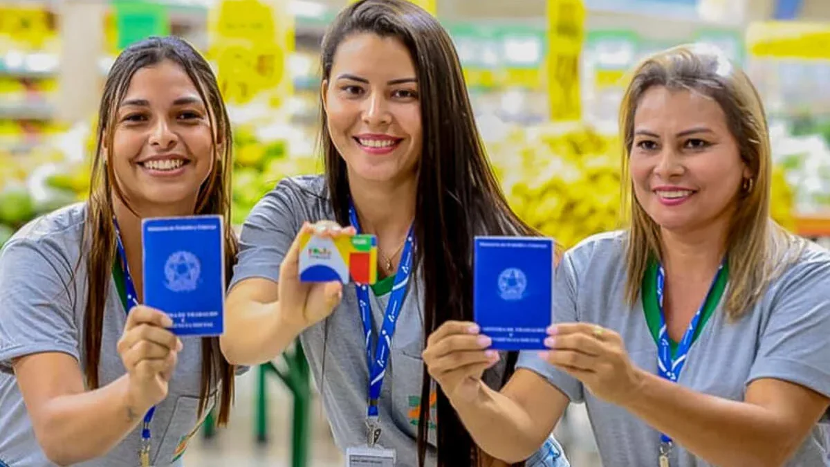 Bolsa Família sobe, mínimo projeta alta e The Town crava Slipknot