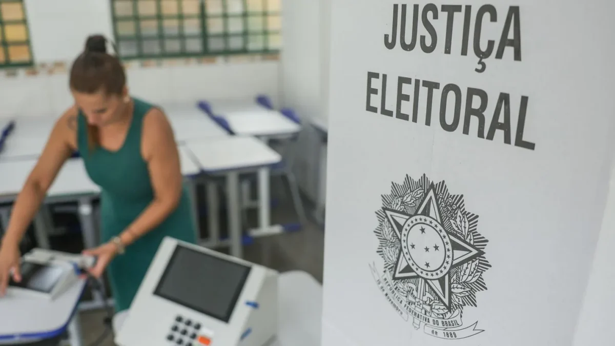 Campanha encerra às 22h; saiba o que muda para votar hoje