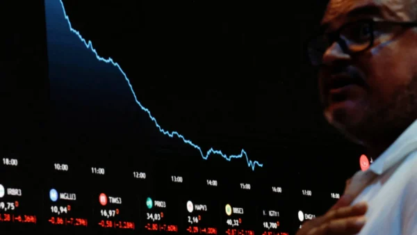 Euro hoje cai com dólar despencando e Ibovespa a 206 mil pontos