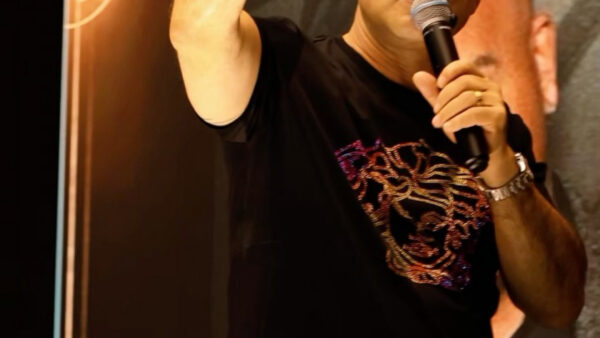 Renner faz show solo em 5/12 para homenagear Rick em Araçatuba