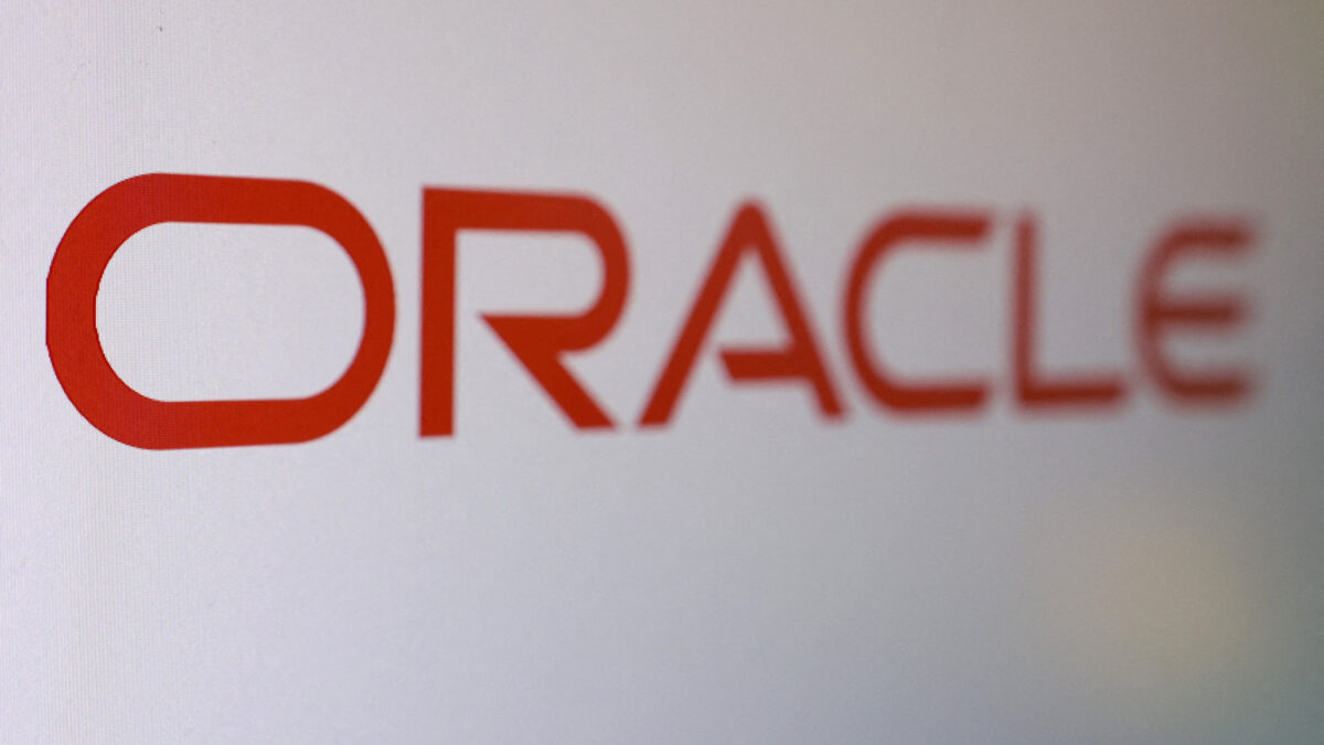 Oracle limita crédito para IA a US$ 20 bi até 2030 e fatura salta