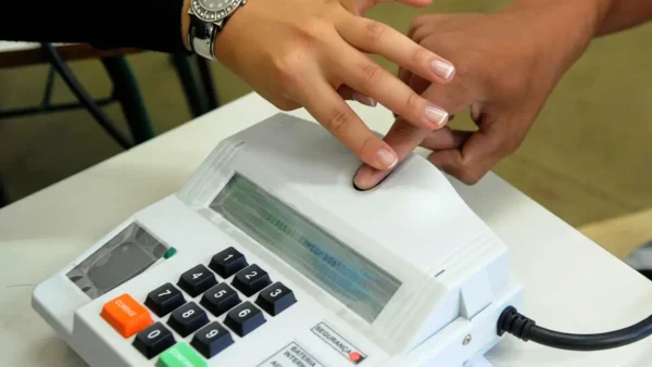 Que horas começa a votação em 2026: horário e regras hoje
