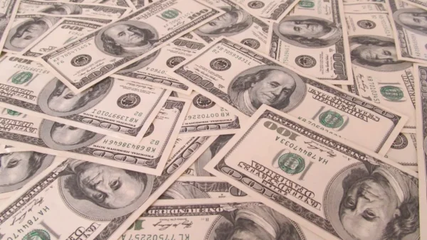 Dólar para real hoje abre a R$ 5,04 com eleição e Fed em foco