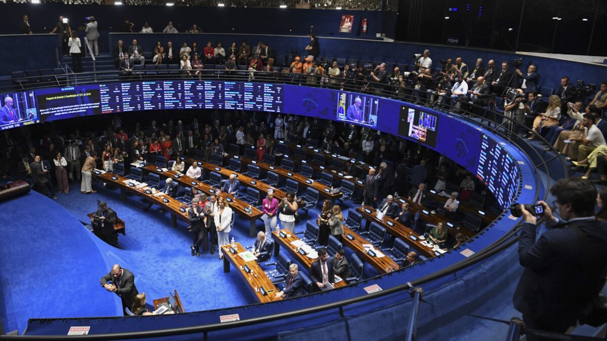 Nova lei garante dois dias consecutivos de folga para trabalhadores