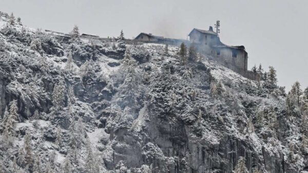Incêndio destrói ‘Ninho da Águia’ de Hitler na Baviera