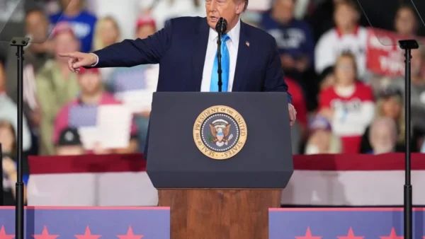 Trump promete US$ 5 mil por adulto se Congresso virar republicano