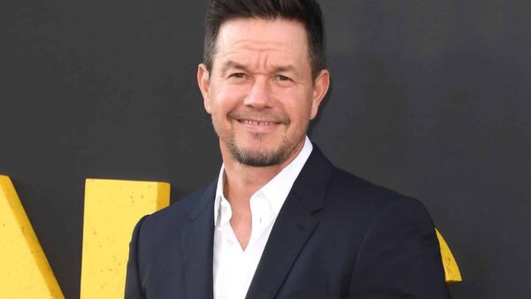 Mark Wahlberg defende IA no cinema e planeja clone digital