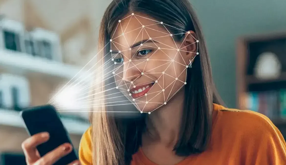 Anatel torna biometria facial obrigatória no celular até 2028