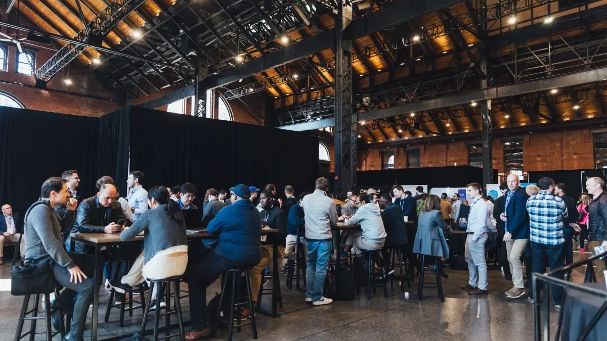 TechCrunch Founder Summit 2026: networking certeiro para startups