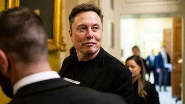 Elon Musk diz que IA e robôs podem zerar dívida dos EUA até 2030