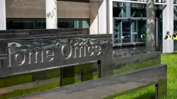 Inspetor avalia investigar uso de IA do Home Office em asilos