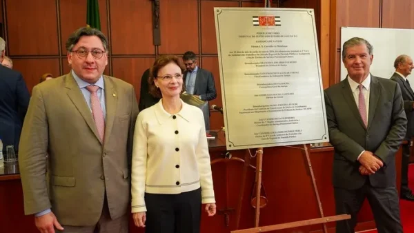 TJSP amplia Justiça em Santos e Praia grande com IA até 2027