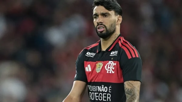 Últimas notícias de Lucas Paquetá: joelho preocupa Flamengo hoje