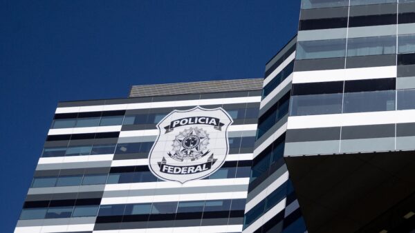 PF investiga ameaça à Embaixada dos EUA no Brasil