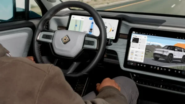Rivian compra startup 3D para acelerar self driving vs Tesla FSD
