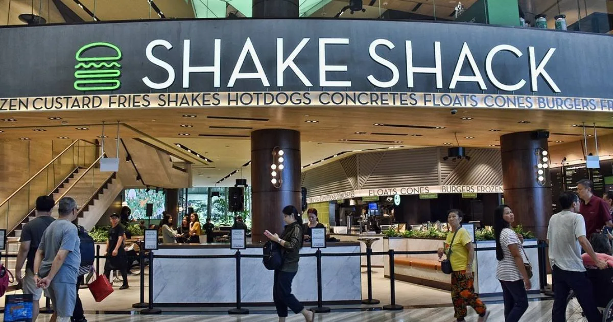 Shake Shack Brasil estreia em 2027 com 40 lojas até 2036