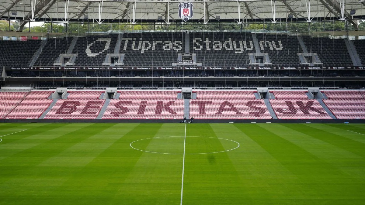 Besiktas e Crystal Palace empatam em jogo tenso na Europa League