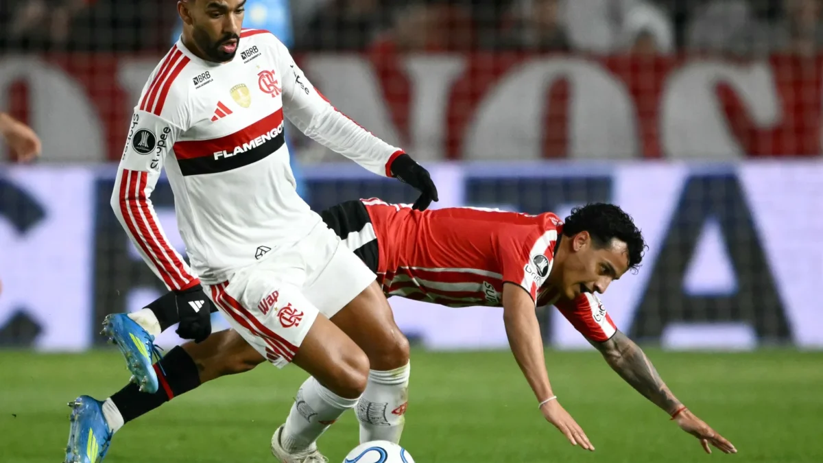 Flamengo segura Estudiantes em 0 a 0 e decide vaga no Maracanã