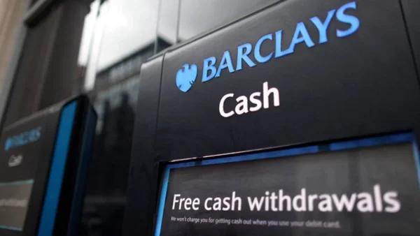 Barclays corta 5.000 vagas até dezembro e investe em IA avançada