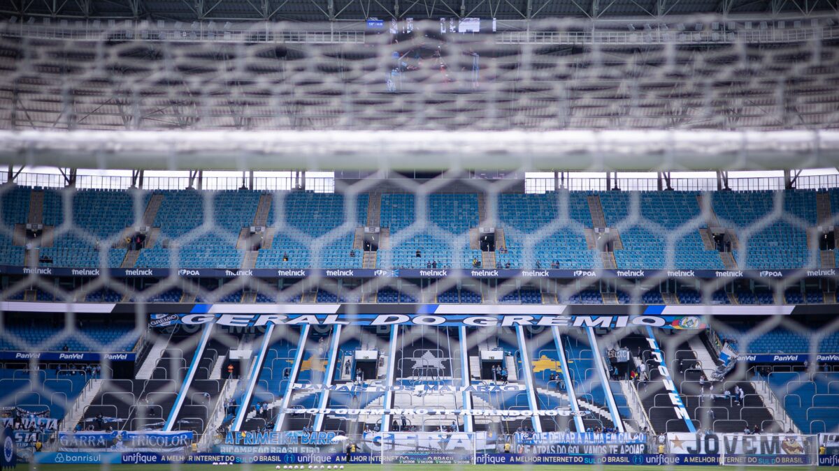 Grêmio x Athletico-PR hoje 21h30: onde assistir ao vivo grátis