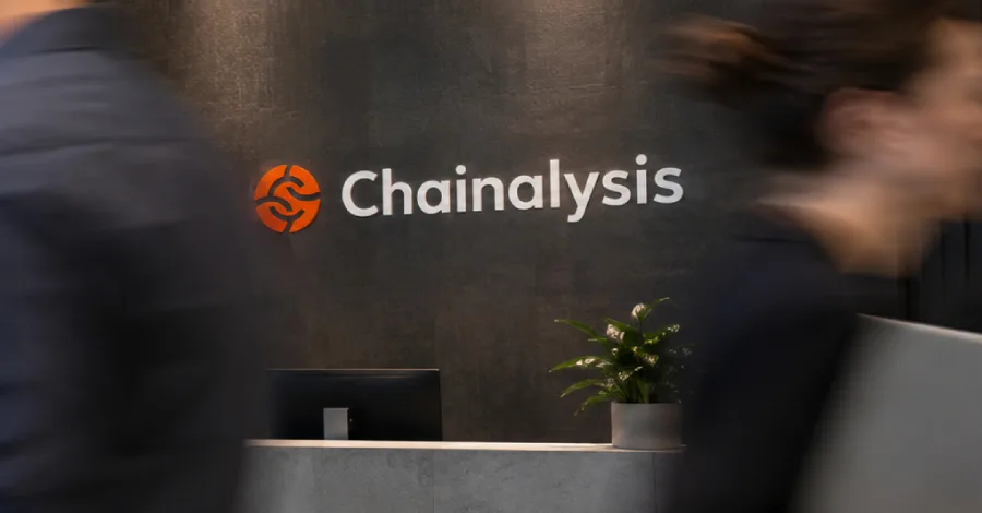 Ataque com IA expõe dados de clientes da Chainalysis em 2026
