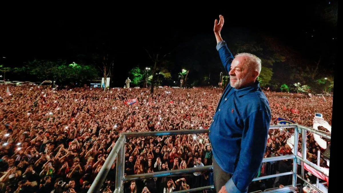 Lula reúne equipe no Alvorada e define agenda pós-reeleição