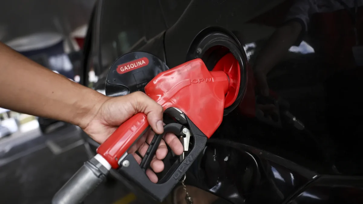 ICMS sobe e aumenta preço do combustível a partir de 1º/2/2027