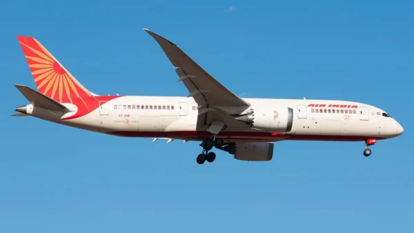 Alerta falso de sequestro desvia voo Air India com 306 a bordo