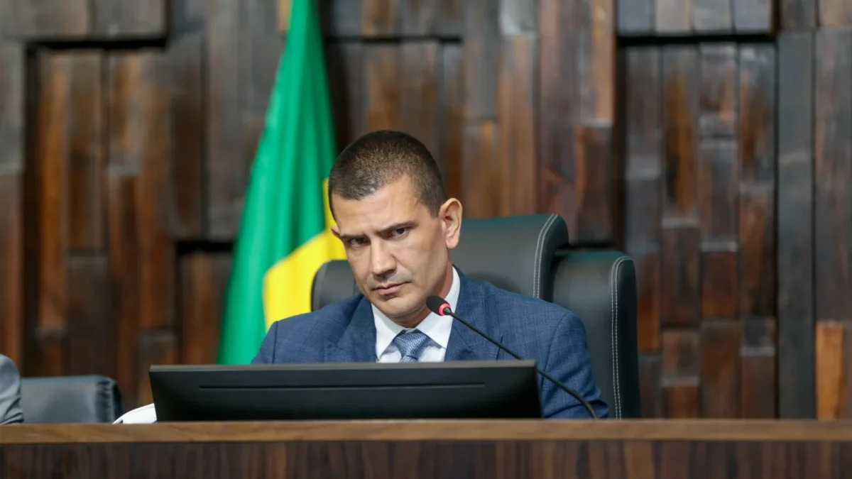 MP investiga Douglas Ruas e PF apreende R$ 505 mil em espécie