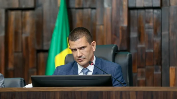 MP investiga Douglas Ruas e PF apreende R$ 505 mil em espécie