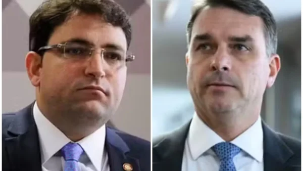 Moraes manda Flávio Bolsonaro entregar passaportes e barra saída