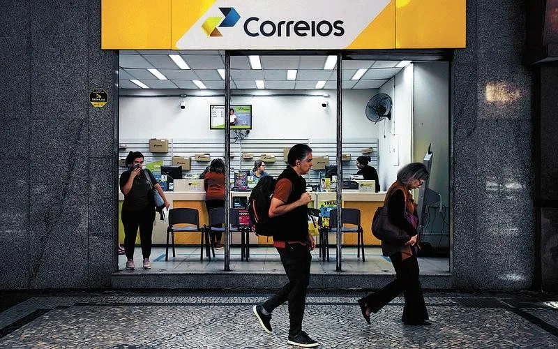 Correios fecham contrato de R$ 7 mi para virar economia mista
