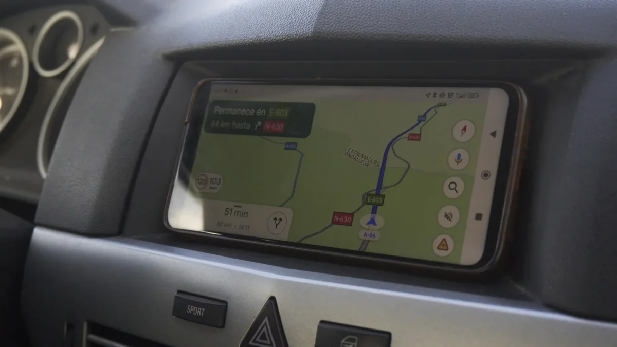 Seu celular não usa só GPS: entenda o que é GNSS