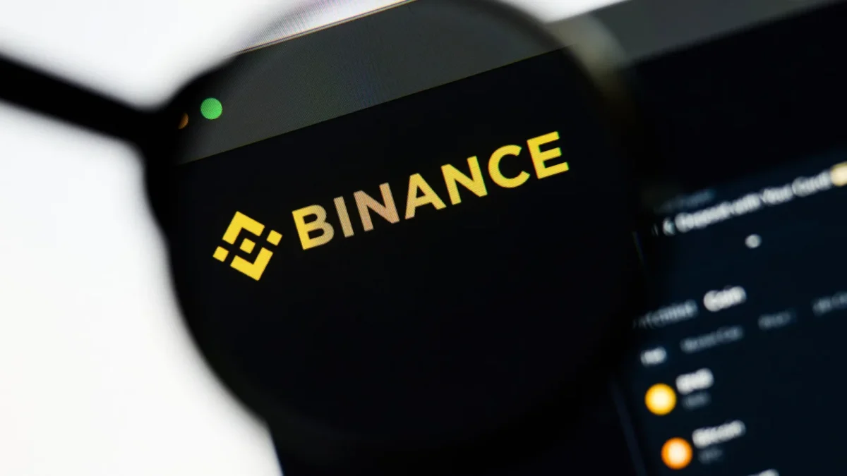 Binance perde US$ 6,3 bi em ataque; saques são suspensos já
