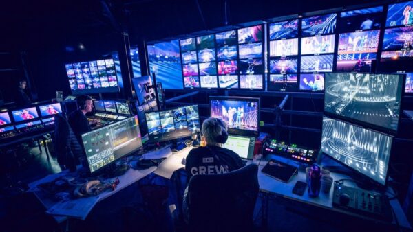 EBU amplia padrões soberanos com NVIDIA e Adobe turbinam buscas em vídeo