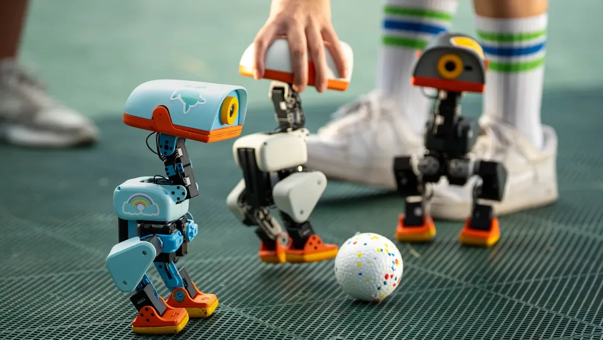 Vídeo de Jensen Huang com robôs Microducks dispara pré-vendas