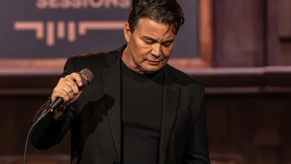Renner grava primeira música solo em tributo a Rick Sollo