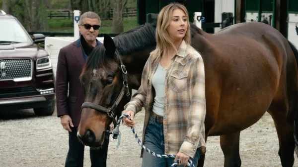 Stallone assume nepotismo ao escalar filha em ‘Tulsa King’