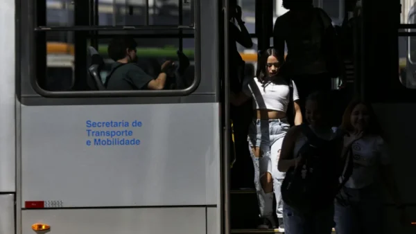 Governo manda ao Congresso PEC da tarifa zero nos fins de semana
