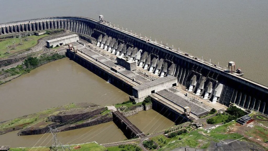 EUA fecham acordo para usar energia de Itaipu em IA no Paraguai
